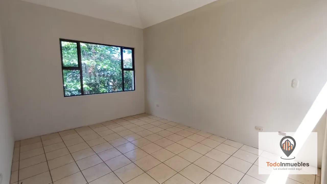 Casa en Venta en Villas del Pinar km 19.5 CES — Casa en Venta en Villas del Pinar, Carretera a El Salvador, Guatemala, Ciudad — foto 6 de 12