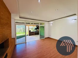 VENTA DE HERMOSA CASA - SAN ANTONIO, KM 16.5 CES — Casa en Venta en San Antonio, Carretera a El Salvador, Guatemala, Ciudad — miniatura 6 de 17