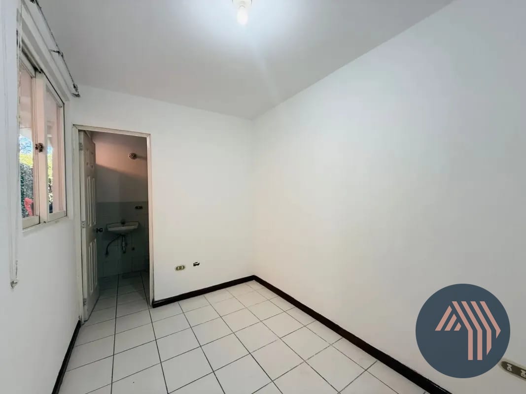VENTA DE HERMOSA CASA - SAN ANTONIO, KM 16.5 CES — Casa en Venta en San Antonio, Carretera a El Salvador, Guatemala, Ciudad — foto 10 de 17