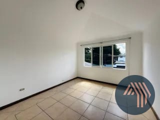 VENTA DE HERMOSA CASA - SAN ANTONIO, KM 16.5 CES — Casa en Venta en San Antonio, Carretera a El Salvador, Guatemala, Ciudad — miniatura 16 de 17