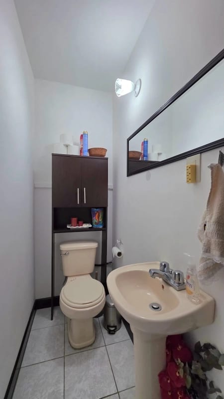 Apartamento en venta en zona 16 con terraza grande. — Apartamento en Venta en Hacienda Real, Zona 16, Guatemala, Ciudad — foto 4 de 16