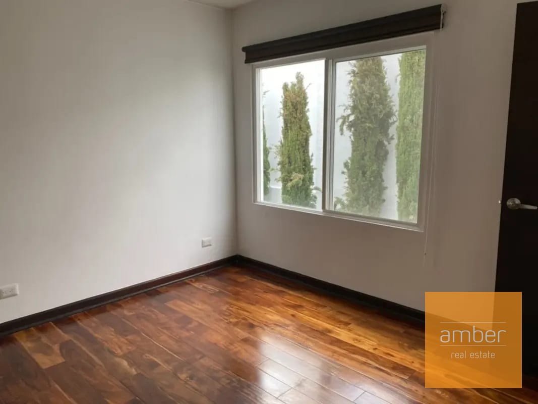 Casa en Campos de San Isidro 1, zona 16 — Casa en Venta en Campos de San Isidro, Zona 16, Guatemala, Ciudad — foto 5 de 11
