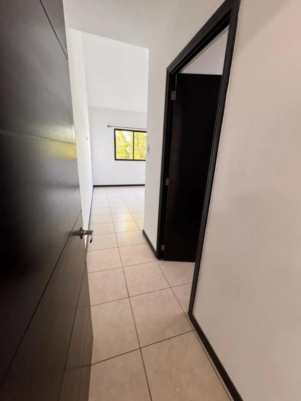 Venta de Casa Vistas de San Isidro Zona 16 — Casa en Venta en Vistas de San Isidro, Zona 16, Guatemala, Ciudad — foto 9 de 15