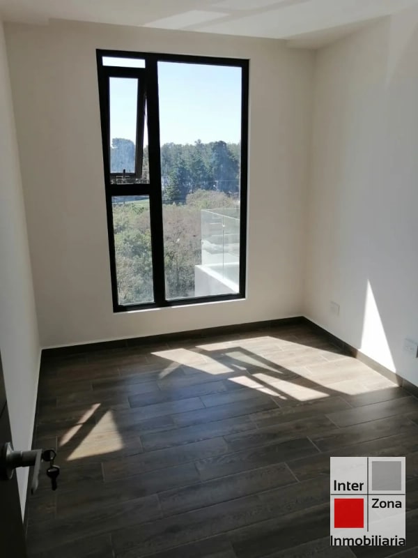 Apartamento en renta. Parque 15, Zona 15 — Apartamento en Alquiler en Parque 15, Zona 15, Guatemala, Ciudad — foto 12 de 13