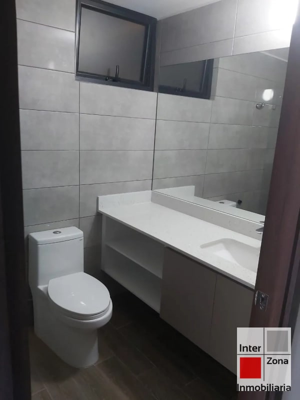 Apartamento en renta. Parque 15, Zona 15 — Apartamento en Alquiler en Parque 15, Zona 15, Guatemala, Ciudad — foto 9 de 13
