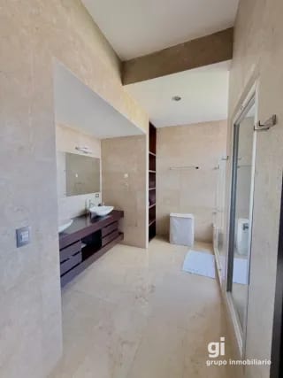 Penthouse de Lujo de 2 Niveles en Zona 10 — Apartamento en Venta en Santa Sofía, Zona 10, Guatemala, Ciudad — miniatura 5 de 8