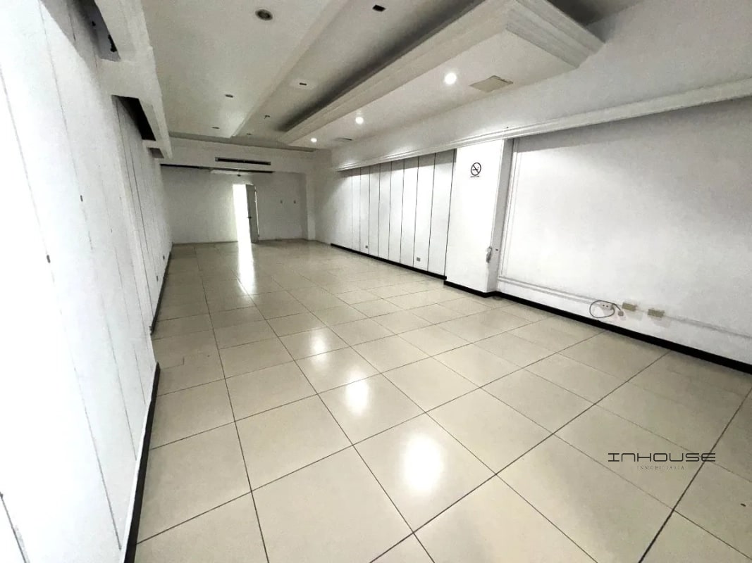 LOCAL EN VENTA EN ZONA 10 CENTRO COMERCIAL LA PRADERA — Local en Venta en Zona 10, Guatemala, Ciudad — foto 4 de 6