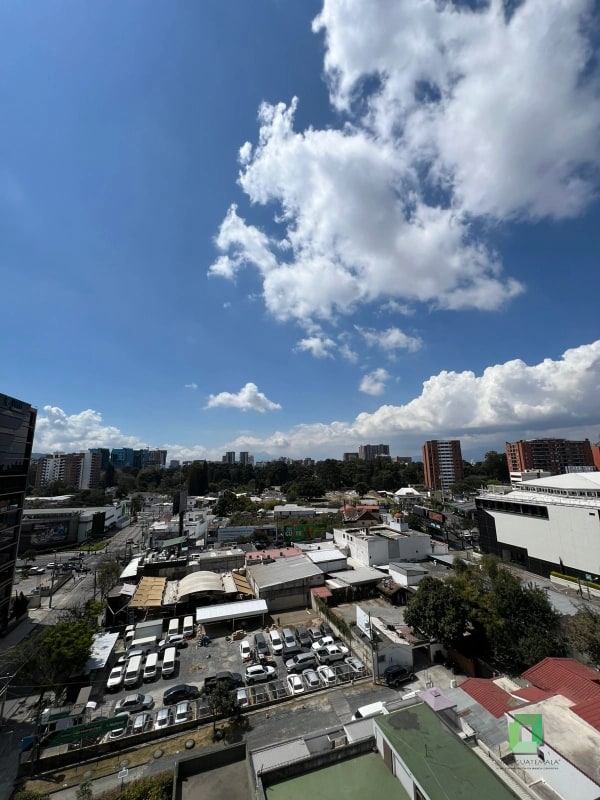 Apartamento en renta zona 10 Atarah — Apartamento en Alquiler en Atarah, Zona 10, Guatemala, Ciudad — foto 1 de 17