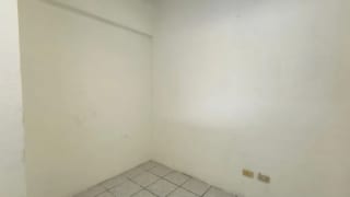 RENTO / VENDO Oficina Zona 10, Plaza Buro — Oficina en Alquiler en Plaza Buró, Zona 10, Guatemala, Ciudad — miniatura 3 de 5