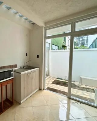 APARTAMENTO EN RENTA EN ZONA 14 DENTRO DE GARITA — Apartamento en Alquiler en Zona 14, Guatemala, Ciudad — miniatura 1 de 8
