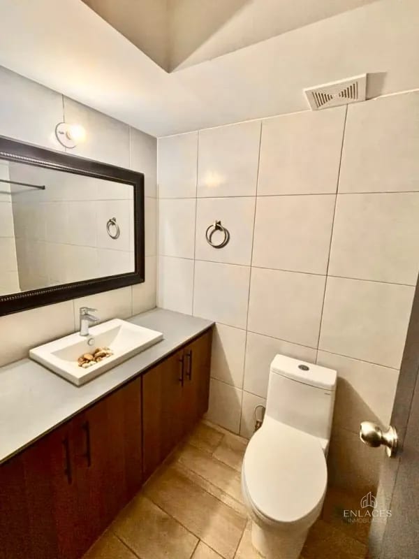 Santa Catarina Pinula • Apartamento en Renta • Villa Granada Premium 2 — Apartamento en Alquiler en Villas Granada Premier 2, Santa Catarina Pinula, Guatemala, Ciudad — foto 3 de 9