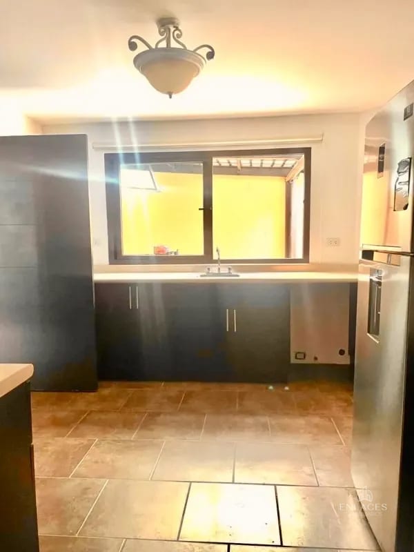 Km 21.5 Carretera a El Salvador • Casa en Renta/Venta • Cumbres de La Arboleda — Casa en Alquiler en Cumbres de La Arboleda, Carretera a El Salvador, Guatemala, Ciudad — foto 12 de 15