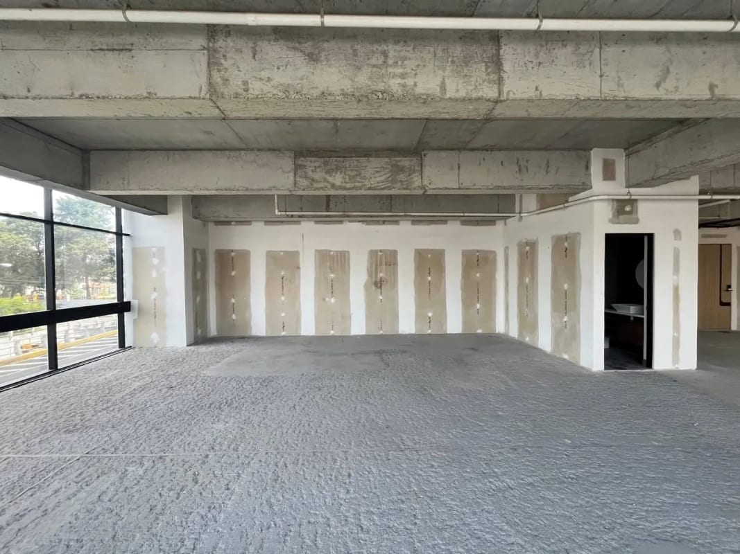 ESPACIO PARA CLINICA u OFICINA EN RENTA RENOVATI ZONA 10 — Clínica en Alquiler en Zona 10, Guatemala, Ciudad — foto 7 de 9