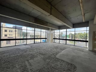 ESPACIO PARA CLINICA u OFICINA EN RENTA RENOVATI ZONA 10 — Clínica en Alquiler en Zona 10, Guatemala, Ciudad — miniatura 4 de 9