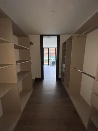 Gaura / Apartamento en Renta de 2 Habitaciones — Apartamento en Alquiler en Gaura, Zona 15, Guatemala, Ciudad — miniatura 5 de 13