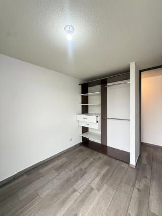 Hermoso Apartamento con Balcón en Venta — Apartamento en Venta en Zona 11, Guatemala, Ciudad — miniatura 6 de 8