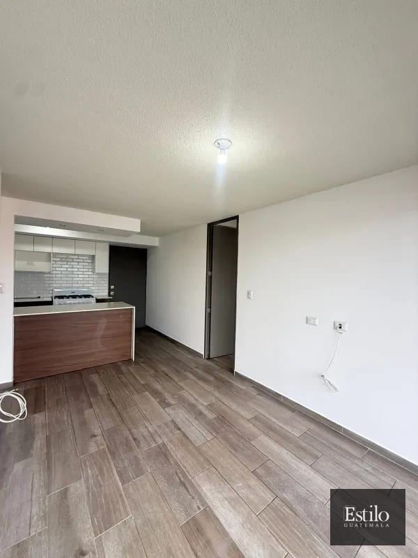 HERMOSO APARTAMENTO CON BALCÓN EN VENTA — Apartamento en Venta en Zona 11, Guatemala, Ciudad — foto 3 de 8