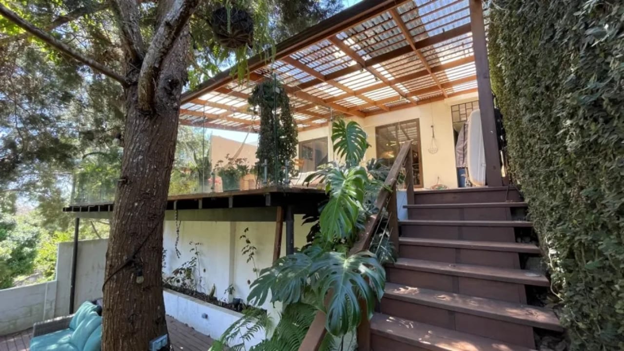 BOSQUE ESCONDIDO  KM 21.5 CARRETERA FRAIJANES. AMPLIO TERRENO DE 8.20 FRENTE X 30.60 FONDO. — Casa en Venta en Carretera a El Salvador, Guatemala, Ciudad — foto 7 de 17