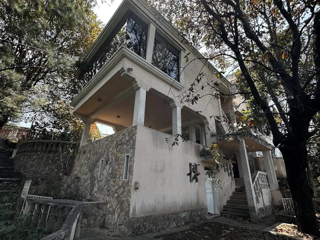 HERMOSA CASA EN COLONIA PRIMAVERA, ZONA 11 — Casa en Venta en La Primavera, Zona 11, Guatemala, Ciudad — foto 10 de 15