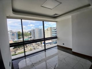 Clínica u Oficina en Renta — Clínica en Alquiler en Zona 10, Guatemala, Ciudad — miniatura 9 de 10