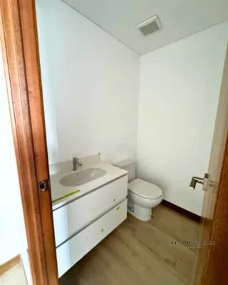 APARTAMENTO EN RENTA ZONA 10 PARA ESTRENAR — Apartamento en Alquiler en Zona 10, Guatemala, Ciudad — miniatura 4 de 13