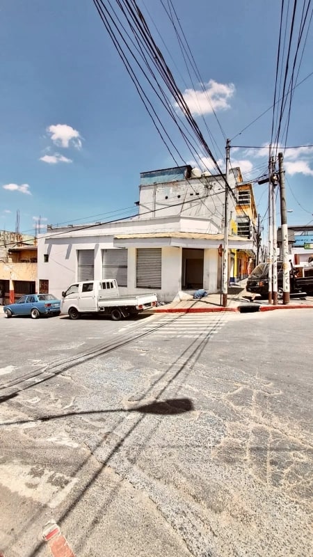 Esquina 32 Calle • Local en Renta • Avenida Bolívar • 140 M² — Local en Alquiler en Zona 3, Guatemala, Ciudad — foto 1 de 5