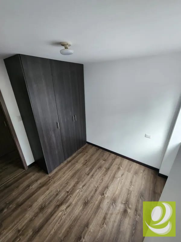 Apartamento en venta en Edificio de la Zona 7 de Guatemala — Apartamento en Venta en Zona 7, Guatemala, Ciudad — foto 6 de 7