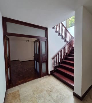 Casa Amplia con ubicación Estrategica en Carretera al Salvador km.13.5 — Casa en Venta en km 11-15, Carretera a El Salvador, Guatemala, Ciudad — miniatura 11 de 15