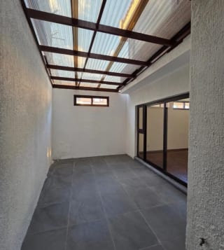 Casa Amplia con ubicación Estrategica en Carretera al Salvador km.13.5 — Casa en Venta en km 11-15, Carretera a El Salvador, Guatemala, Ciudad — miniatura 5 de 15