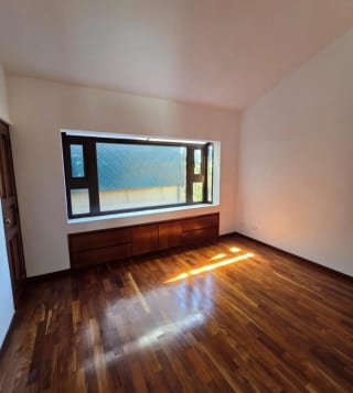 Casa Amplia con ubicación Estrategica en Carretera al Salvador km.13.5 — Casa en Venta en km 11-15, Carretera a El Salvador, Guatemala, Ciudad — miniatura 3 de 15