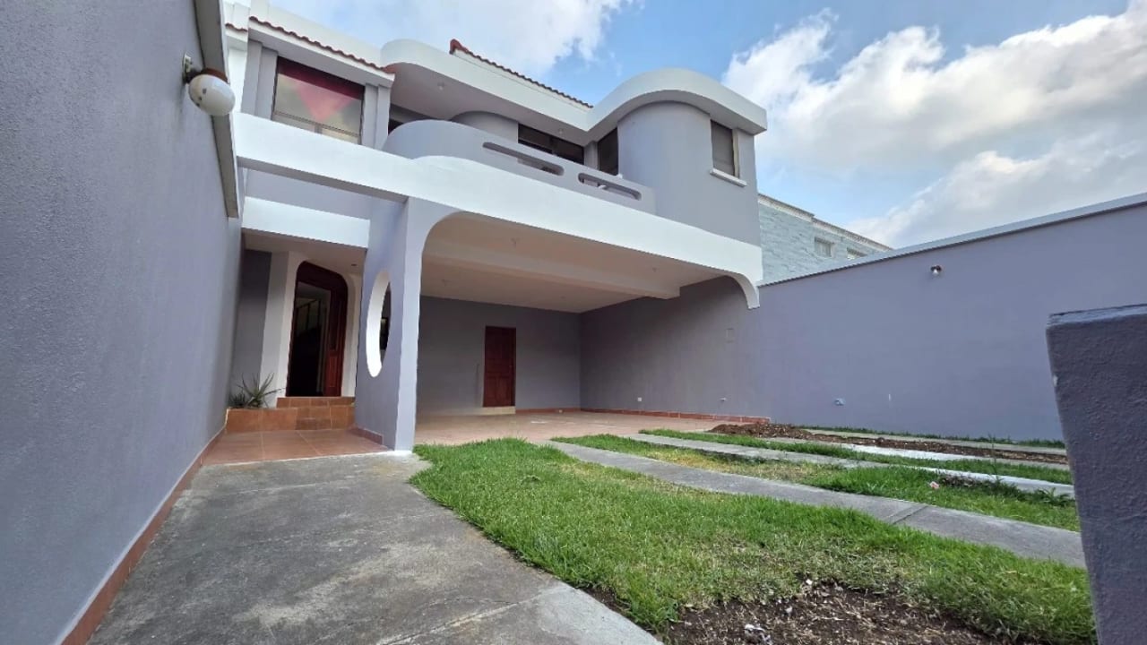 Casa en venta en km 16.5 carretera a El Salvador Los Diamantes — Casa en Venta en Los Diamantes, Carretera a El Salvador, Guatemala, Ciudad — foto 1 de 17