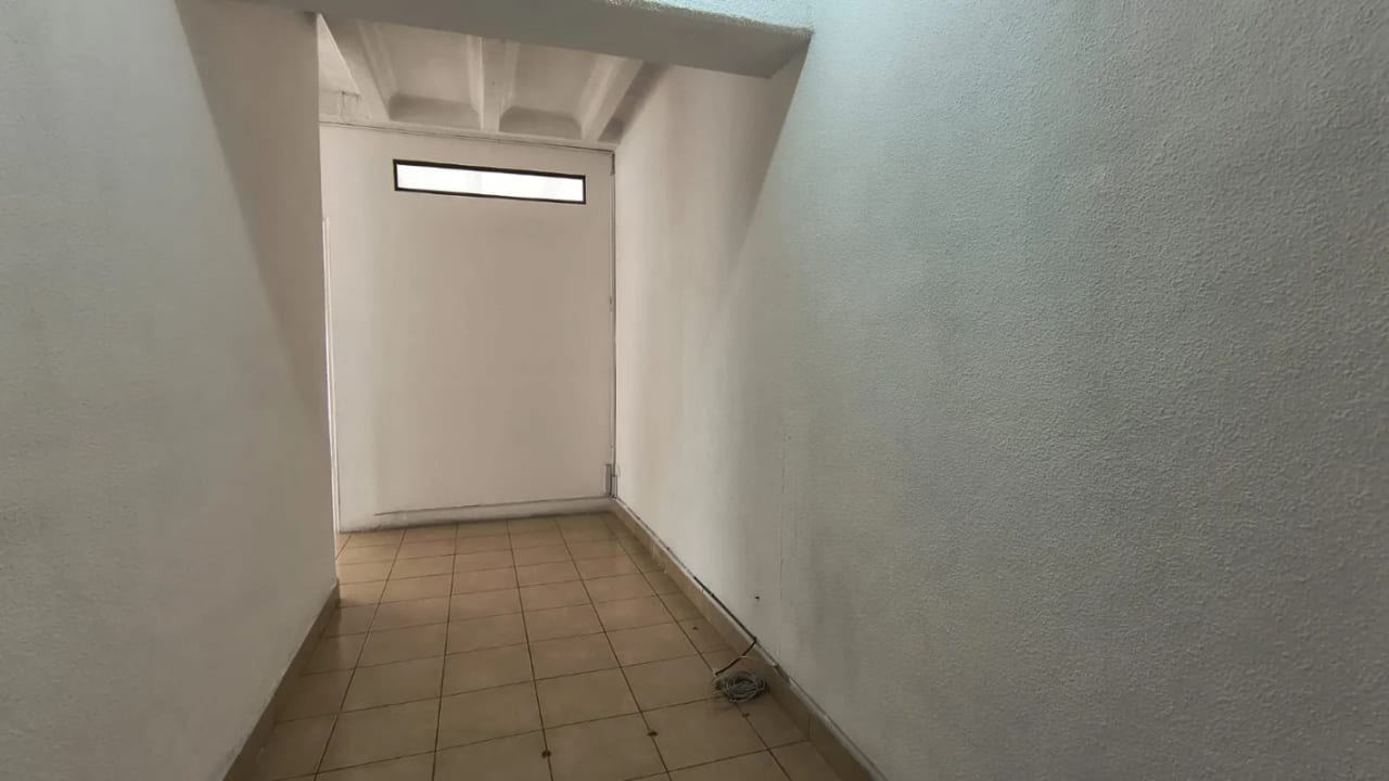 RENTO/VENDO Oficina Zona 10, Plaza Buro — Oficina en Alquiler en Plaza Buró, Zona 10, Guatemala, Ciudad — foto 3 de 7