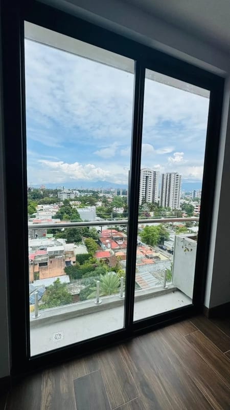Apartamento en Alquiler | Vila Quince | Zona 15 VH2 | Amueblado · Vista a volcanes — Apartamento en Alquiler en Vila Quince, Zona 15, Guatemala, Ciudad — foto 9 de 9