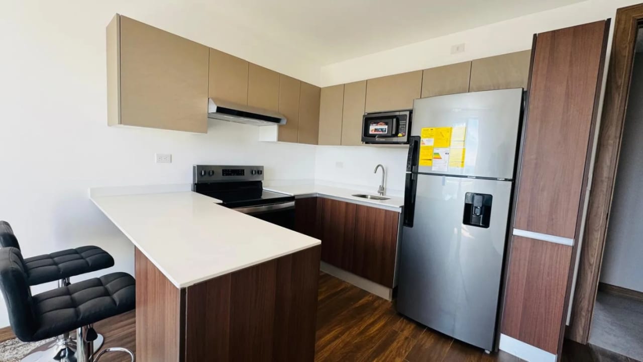 Apartamento en Alquiler | Vila Quince | Zona 15 VH2 | Amueblado · Vista a volcanes — Apartamento en Alquiler en Vila Quince, Zona 15, Guatemala, Ciudad — foto 6 de 9