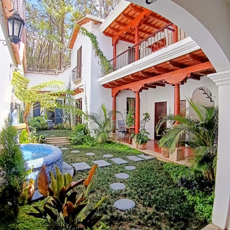Preciosa Casa en Venta en Antigua Gardens — Casa en Venta en Alotenango, Sacatepéquez — foto 1 de 6