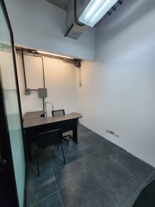 Vendo Oficina en Zona 10, Ciudad. Design Center Frente a Oakland. — Oficina en Venta en Design Center, Zona 10, Guatemala, Ciudad — miniatura 12 de 17