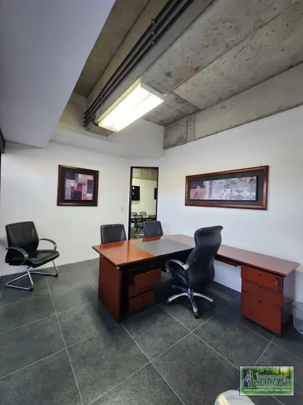 Vendo Oficina en Zona 10, Ciudad. Design Center Frente a Oakland. — Oficina en Venta en Design Center, Zona 10, Guatemala, Ciudad — foto 11 de 17