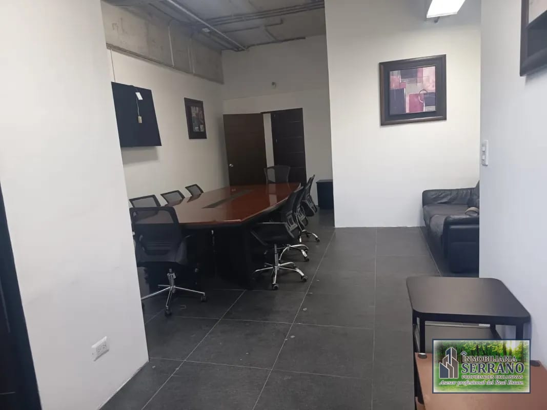 Vendo Oficina en Zona 10, Ciudad. Design Center Frente a Oakland. — Oficina en Venta en Design Center, Zona 10, Guatemala, Ciudad — foto 9 de 17