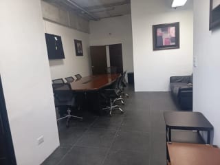 Vendo Oficina en Zona 10, Ciudad. Design Center Frente a Oakland. — Oficina en Venta en Design Center, Zona 10, Guatemala, Ciudad — miniatura 9 de 17