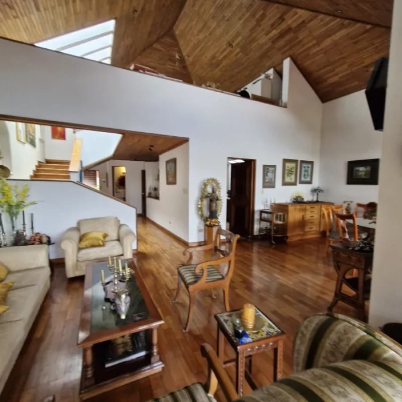 Vendo casa exclusiva En Monte Bello km. 9.5 Carretera al Salvador. — Casa en Venta en Santa Catarina Pinula, Carretera a El Salvador, Guatemala, Ciudad — foto 14 de 17