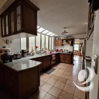 Vendo casa exclusiva En Monte Bello km. 9.5 Carretera al Salvador. — Casa en Venta en Santa Catarina Pinula, Carretera a El Salvador, Guatemala, Ciudad — miniatura 3 de 17