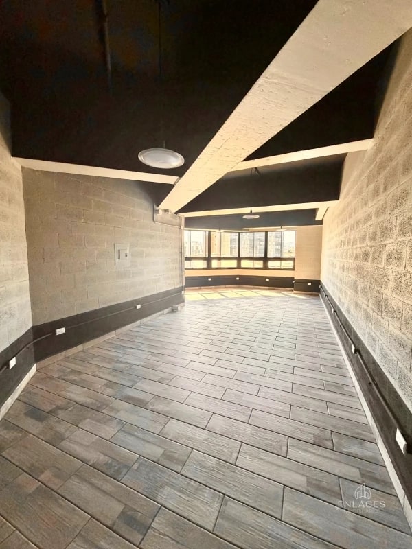 Zona 4 • Oficina en Renta • Edificio Séptimo • 42 M² — Oficina en Alquiler en Séptimo, Zona 4, Guatemala, Ciudad — foto 3 de 7