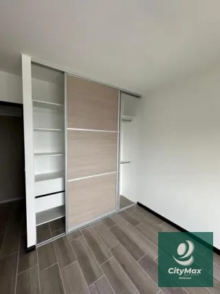 Apartamento en Renta en La Villa Zona 14 Guatemala — Apartamento en Alquiler en Zona 14, Guatemala, Ciudad — miniatura 2 de 17