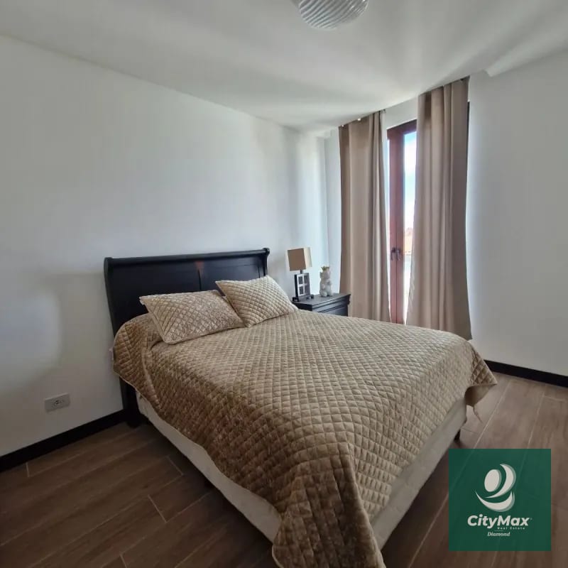 Apartamento amueblado en renta Lirios de Cayala Zona 16 — Apartamento en Alquiler en Zona 16, Guatemala, Ciudad — foto 9 de 17