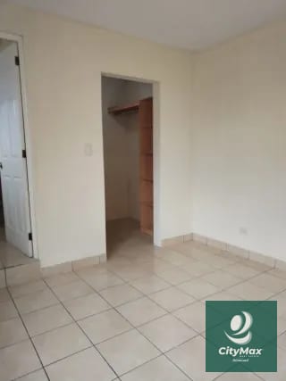 Casa en renta en Valle de Navarra San José Pinula — Casa en Venta en Valles de Navarra, San José Pinula, Guatemala, Ciudad — miniatura 9 de 17