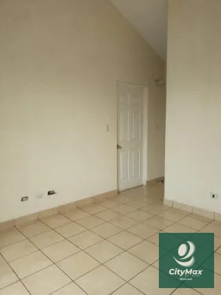 Casa en renta en Valle de Navarra San José Pinula — Casa en Venta en Valles de Navarra, San José Pinula, Guatemala, Ciudad — miniatura 5 de 17