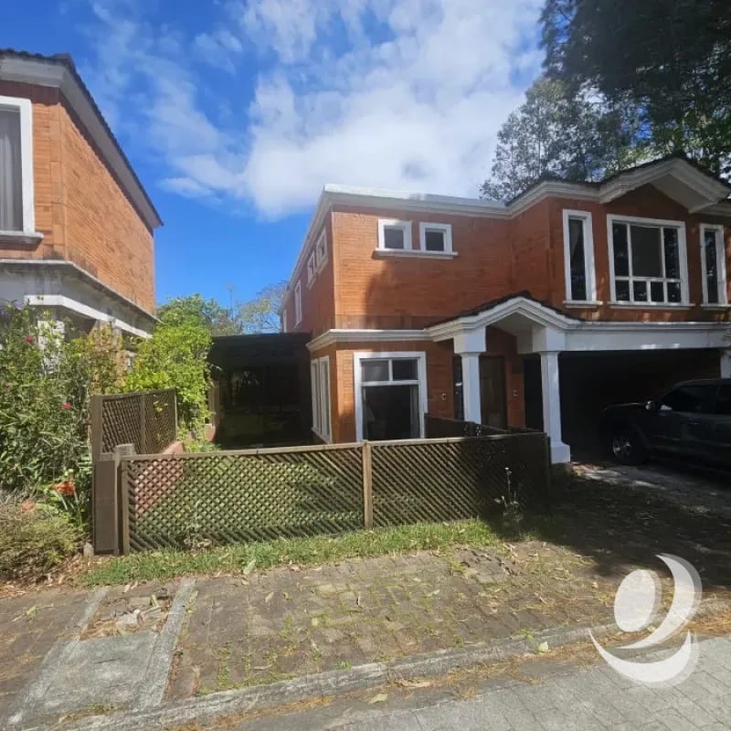 Vendo de Casa en Santiago de Compostela C.A.E.S. 19.5 Guatemala. — Casa en Venta en Santiago de Compostela, Carretera a El Salvador, Guatemala, Ciudad — foto 15 de 17