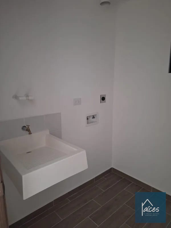 APARTAMENTO EN VENTA ZONA 14 (*20) — Apartamento en Venta en Parque 14, Zona 14, Guatemala, Ciudad — foto 13 de 16