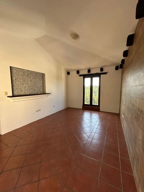 Vendo Casa en Carretera a el salvador km 20.5 LA FLORESTA. — Casa en Venta en Fraijanes, Carretera a El Salvador, Guatemala, Ciudad — foto 7 de 17