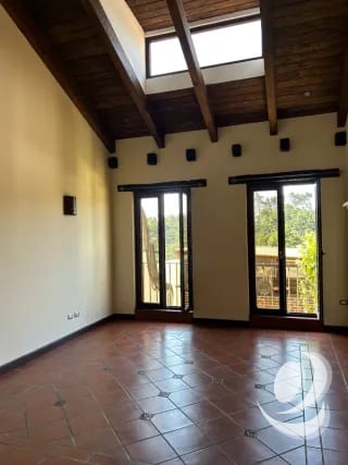 Vendo Casa en Carretera a el salvador km 20.5 LA FLORESTA. — Casa en Venta en Fraijanes, Carretera a El Salvador, Guatemala, Ciudad — miniatura 3 de 17